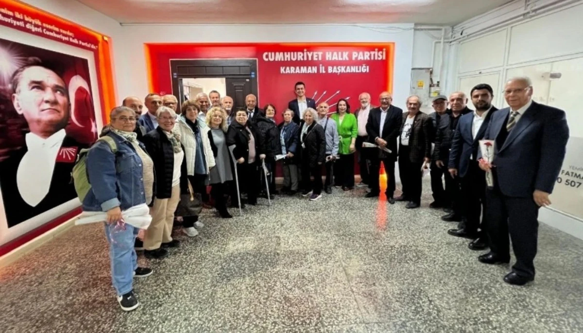 CHP Karaman İl Başkanlığında 24 Kasım Öğretmenler Günü kutlaması