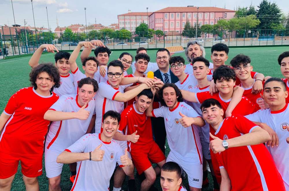 Dört Dörtlük Maçın Kazananı Dostluk Oldu