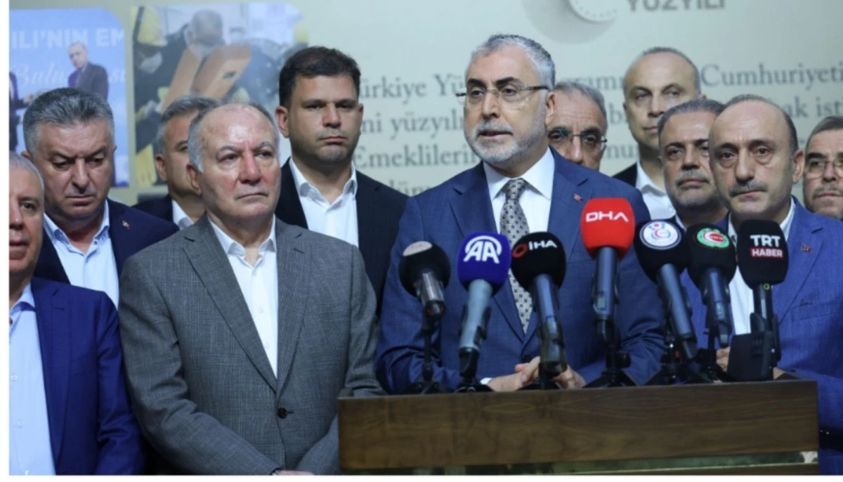  Kamu Toplu İş Sözleşmeleri Çerçeve Protokolü İmzalandı
