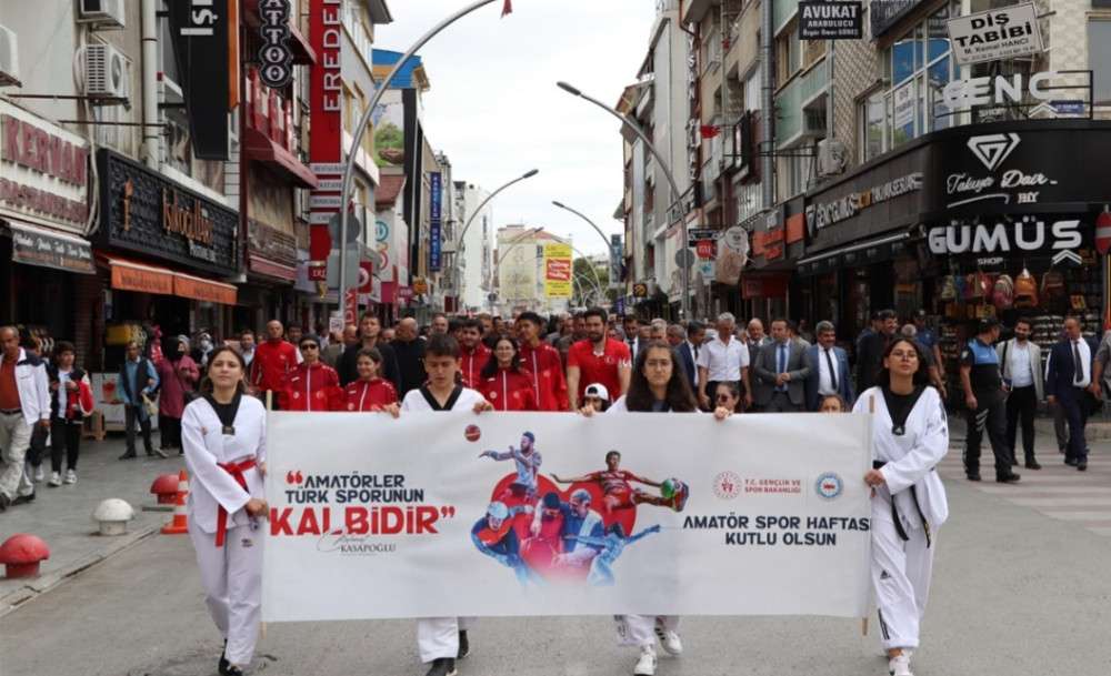 KARAMAN'DA AMATÖR SPOR HAFTASI RENKLİ GÖRÜNTÜLER EŞLİĞİNDE BAŞLADI