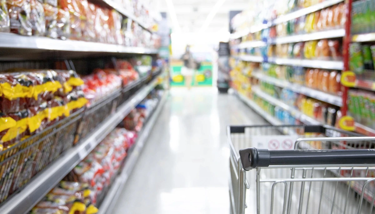 Pazar G&uuml;n&uuml; T&uuml;m Zincir Marketlerin Kapatılması İ&ccedil;in Anlaşmaya Varıldı