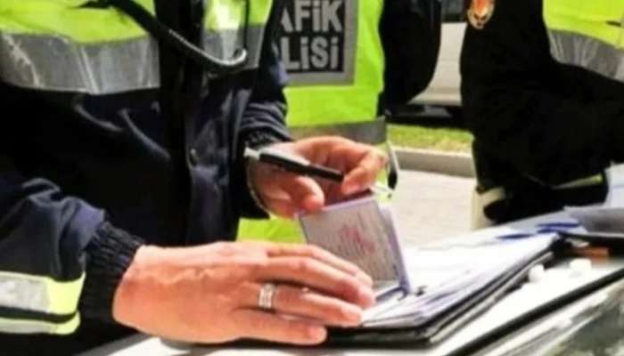 TBMM'de bu hafta... Trafik cezalarını artıracak d&uuml;zenleme g&ouml;r&uuml;şmelerine devam